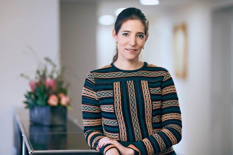 Businessportrait - Frau im Büro