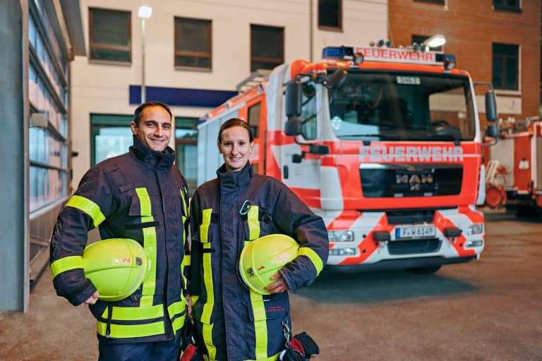 Personalwerbung für die Berufsfeuerwehr - Bild 1